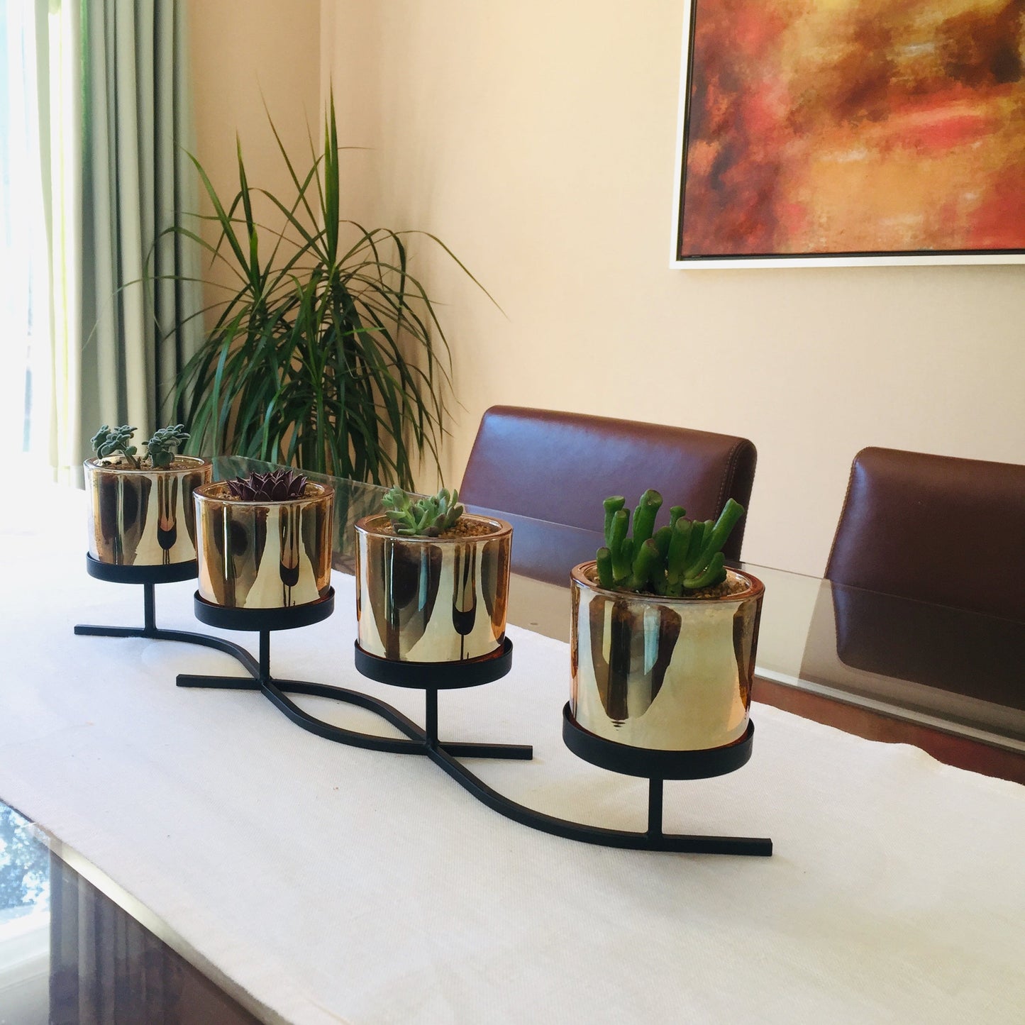 Centro de mesa con mix de suculentas diseño ondas