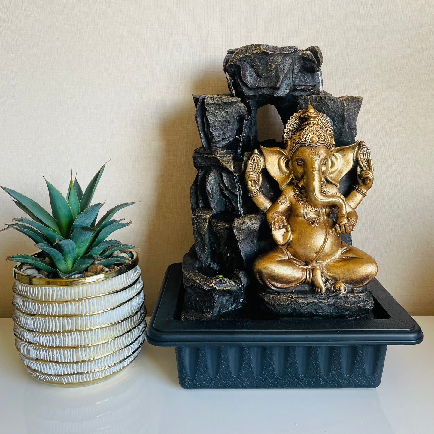 Fuente de agua Ganesha tamaño L