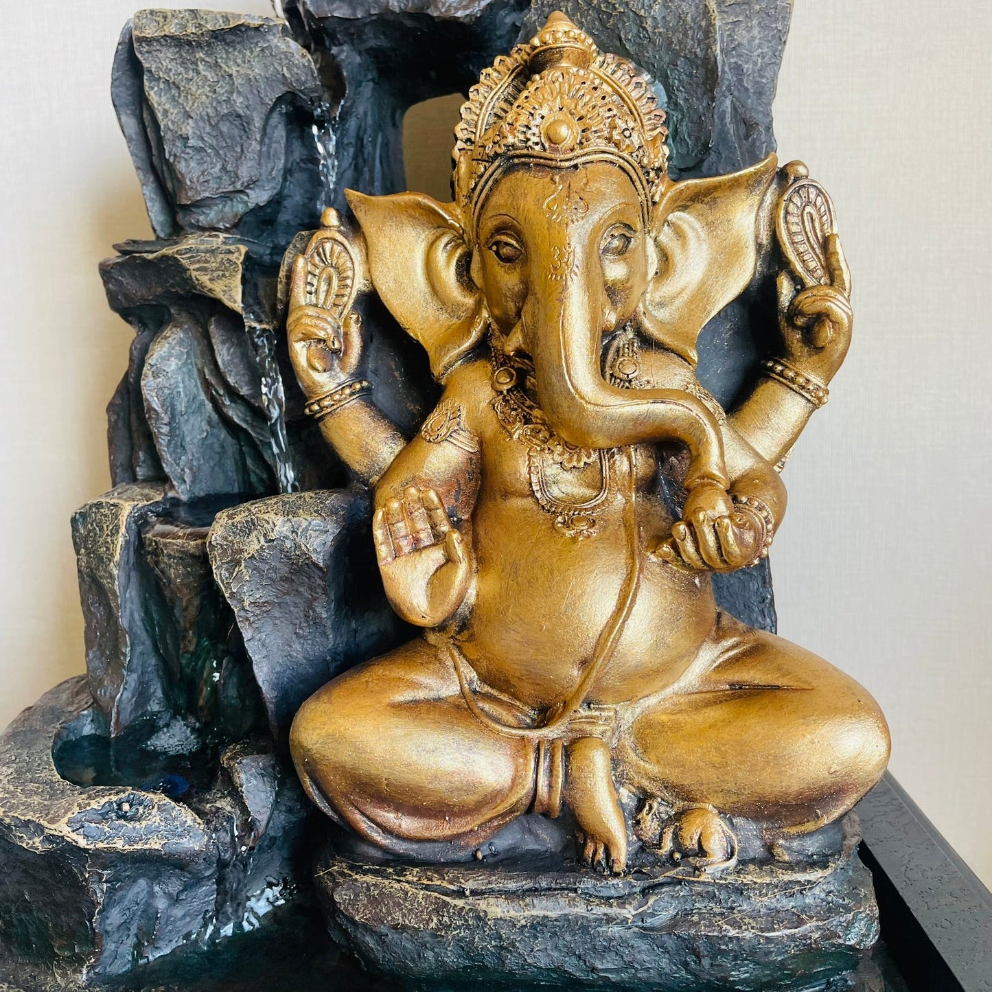 Fuente de agua Ganesha tamaño L