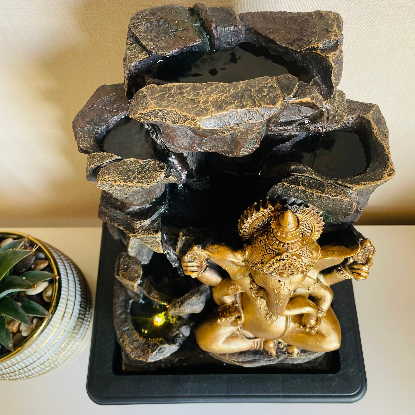 Fuente de agua Ganesha tamaño L